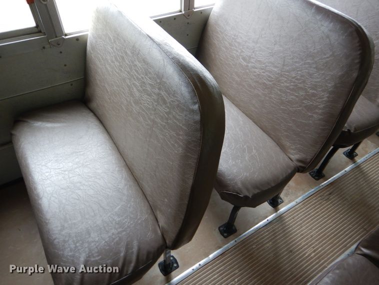 image for item FJ9795 2003 International 3800 school bus