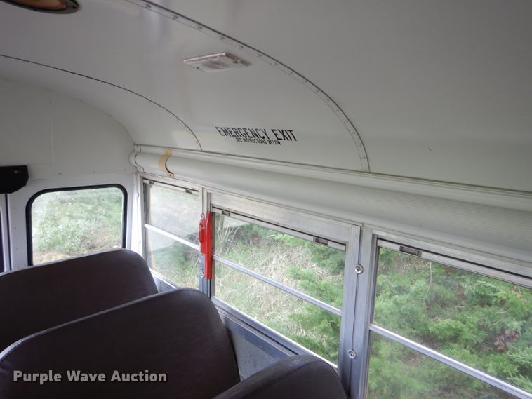 image for item FJ9795 2003 International 3800 school bus