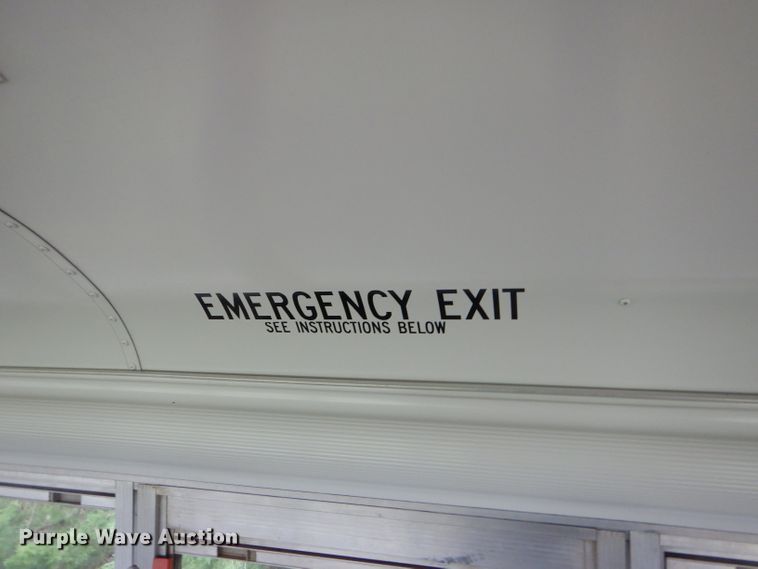 image for item FJ9795 2003 International 3800 school bus