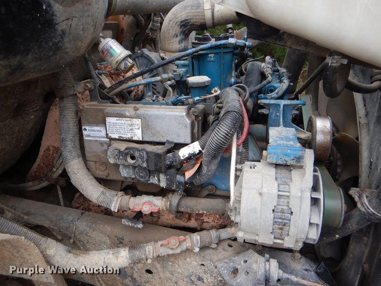 image for item FJ9795 2003 International 3800 school bus