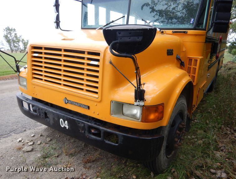 image for item FJ9795 2003 International 3800 school bus