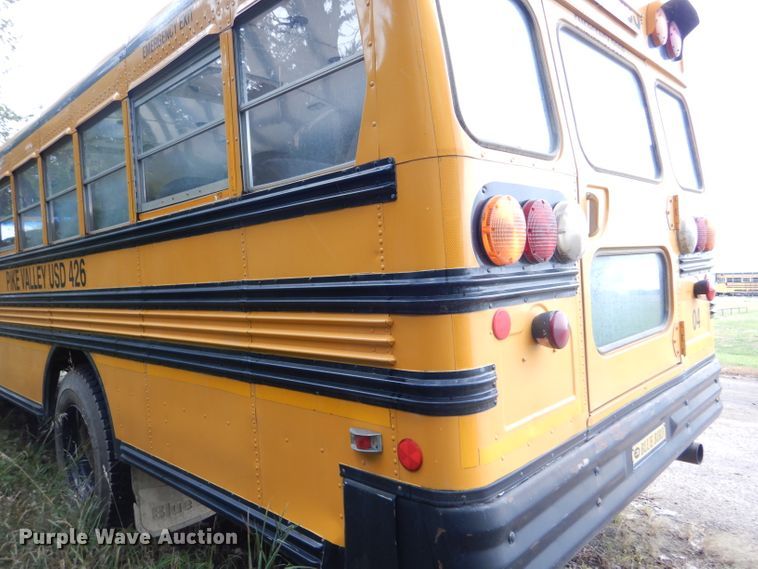 image for item FJ9795 2003 International 3800 school bus