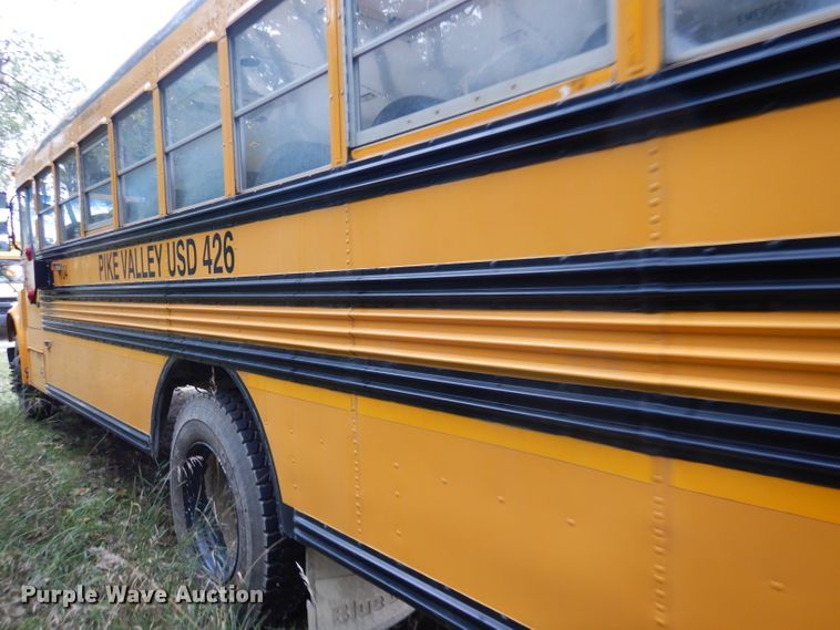 image for item FJ9795 2003 International 3800 school bus