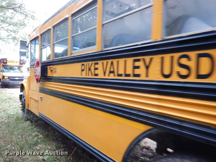 image for item FJ9795 2003 International 3800 school bus