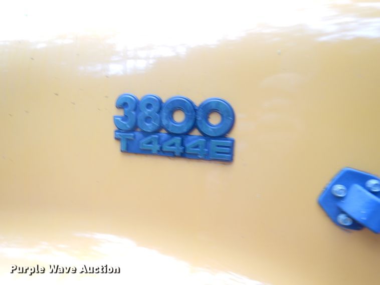 image for item FJ9795 2003 International 3800 school bus