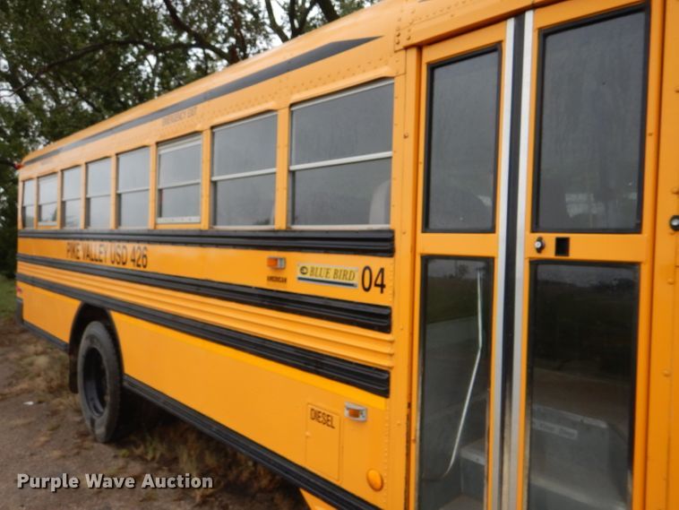 image for item FJ9795 2003 International 3800 school bus