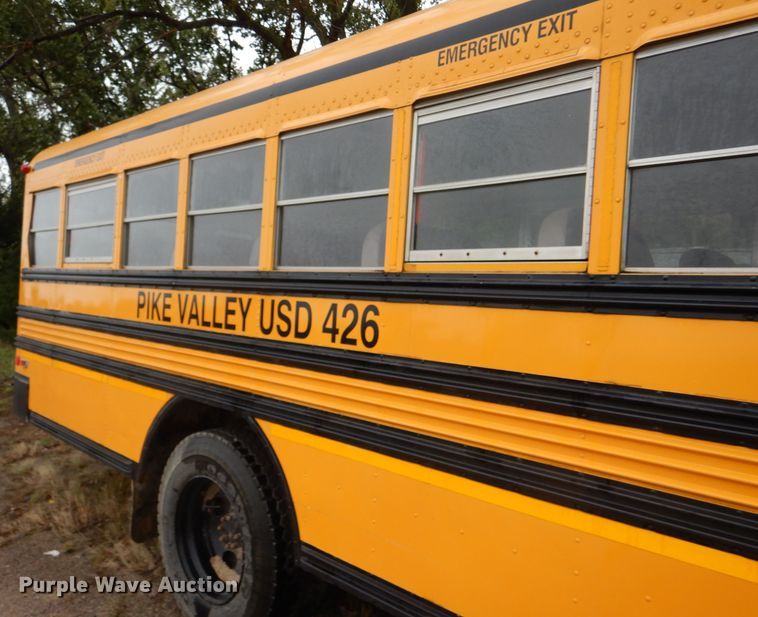 image for item FJ9795 2003 International 3800 school bus