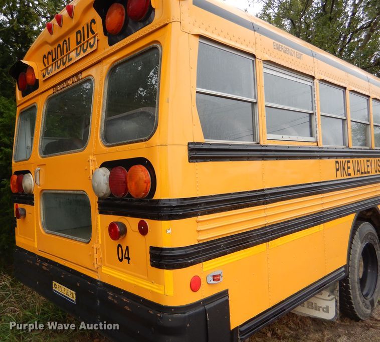 image for item FJ9795 2003 International 3800 school bus