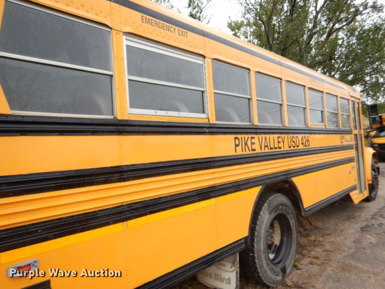 image for item FJ9795 2003 International 3800 school bus