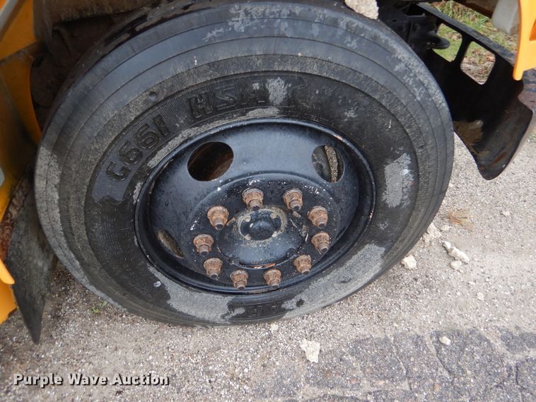 image for item FJ9795 2003 International 3800 school bus