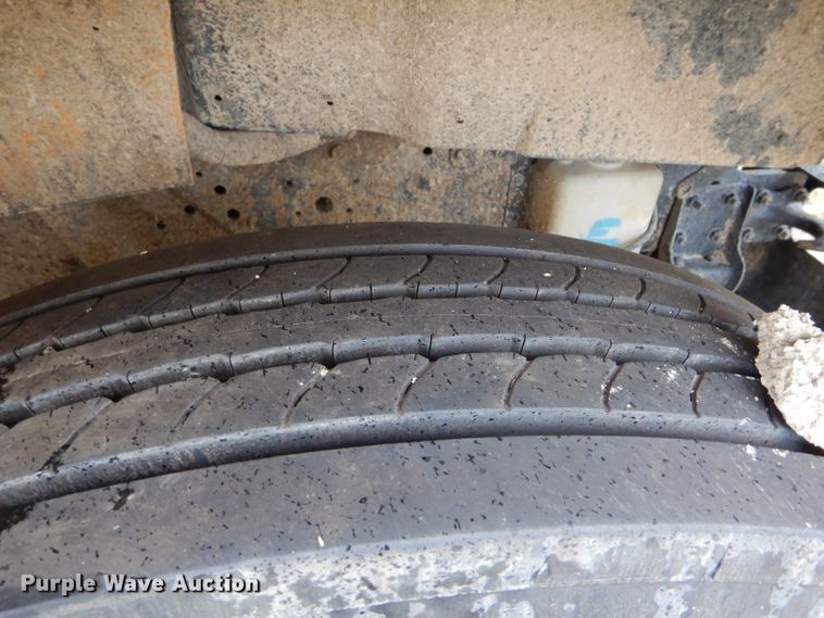 image for item FJ9795 2003 International 3800 school bus