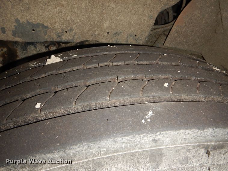 image for item FJ9795 2003 International 3800 school bus