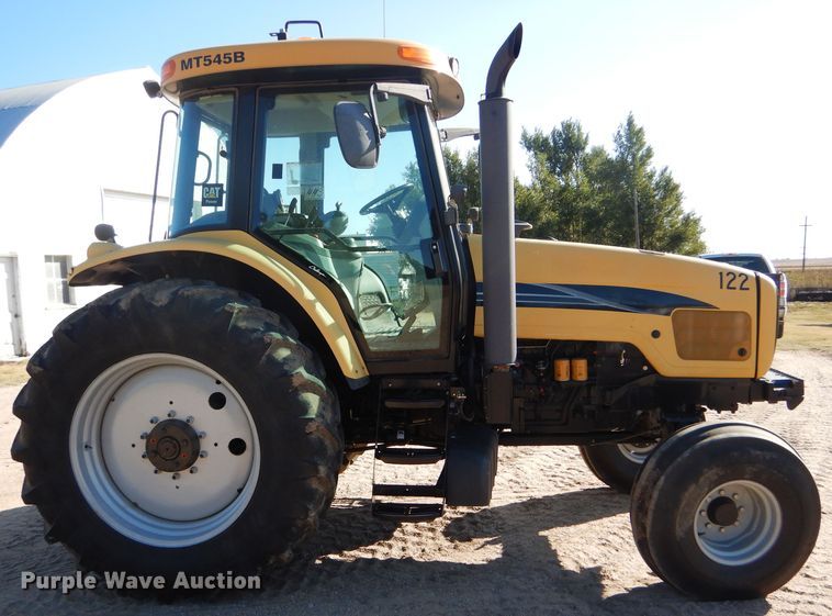 image for item FJ9806 2006 Challenger MT545B tractor