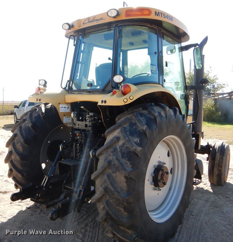 image for item FJ9806 2006 Challenger MT545B tractor