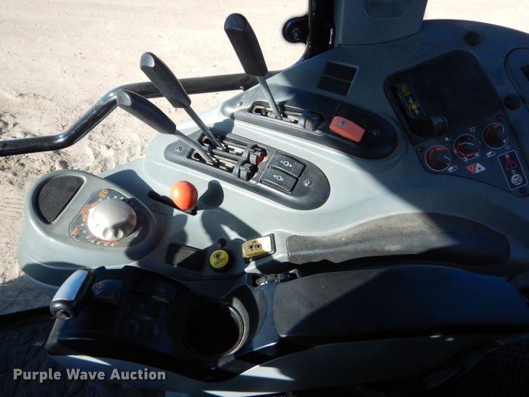 image for item FJ9806 2006 Challenger MT545B tractor