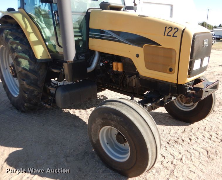 image for item FJ9806 2006 Challenger MT545B tractor