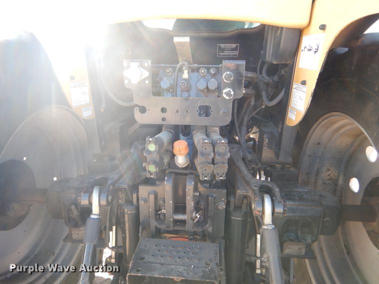 image for item FJ9806 2006 Challenger MT545B tractor