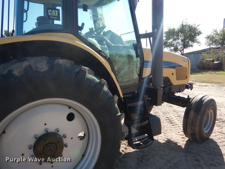 image for item FJ9806 2006 Challenger MT545B tractor