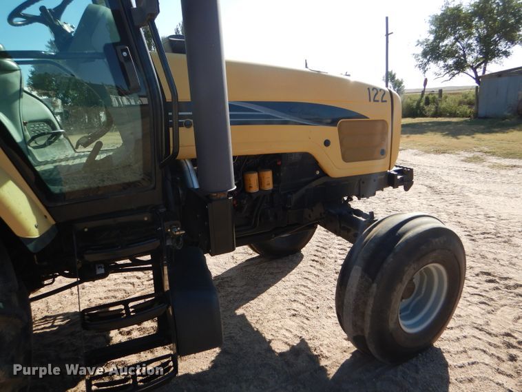 image for item FJ9806 2006 Challenger MT545B tractor