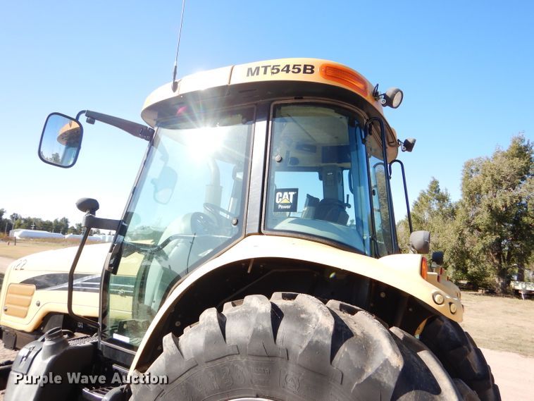 image for item FJ9806 2006 Challenger MT545B tractor