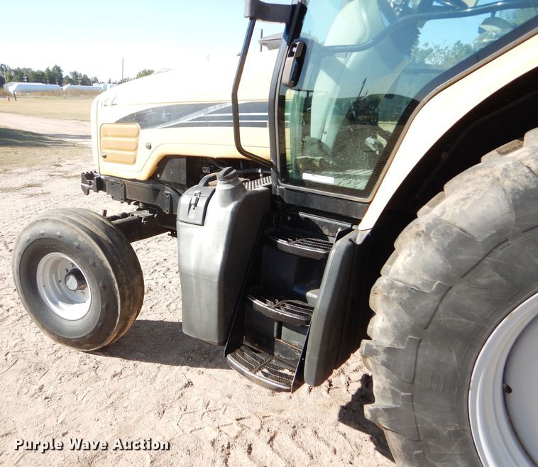 image for item FJ9806 2006 Challenger MT545B tractor