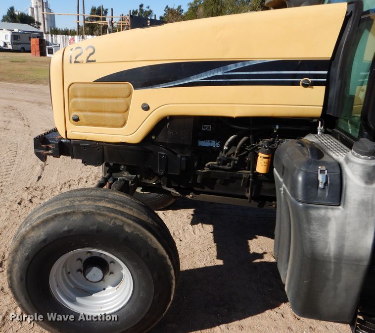 image for item FJ9806 2006 Challenger MT545B tractor