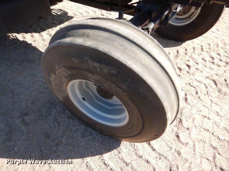 image for item FJ9806 2006 Challenger MT545B tractor