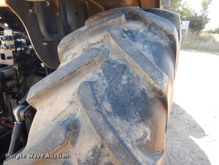 image for item FJ9806 2006 Challenger MT545B tractor