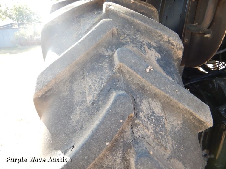 image for item FJ9806 2006 Challenger MT545B tractor