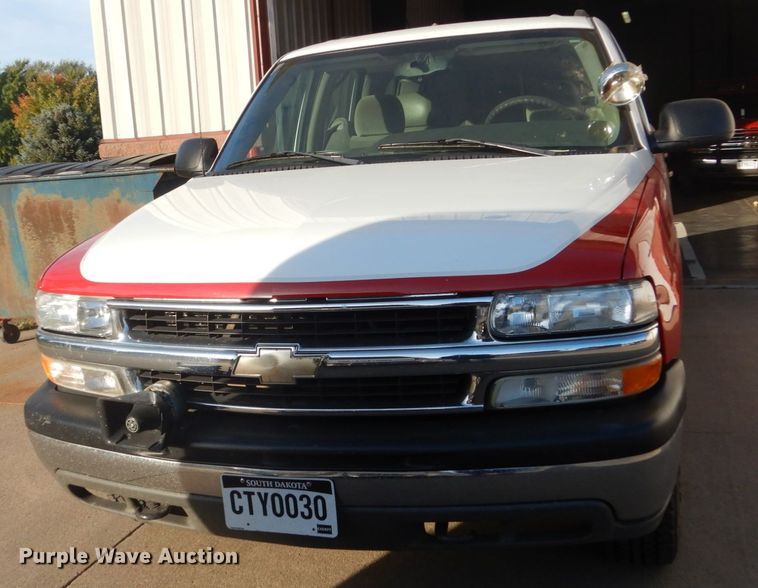 image for item FM9748 2004 Chevrolet Tahoe SUV