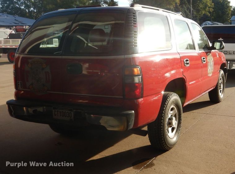 image for item FM9748 2004 Chevrolet Tahoe SUV