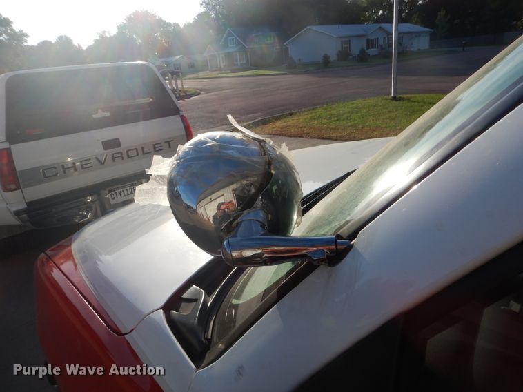 image for item FM9748 2004 Chevrolet Tahoe SUV