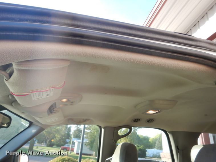 image for item FM9748 2004 Chevrolet Tahoe SUV