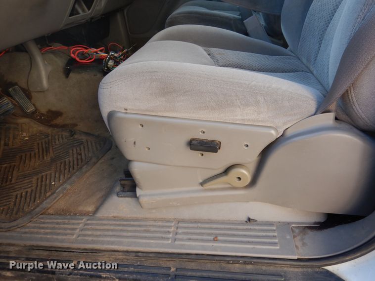 image for item FM9748 2004 Chevrolet Tahoe SUV