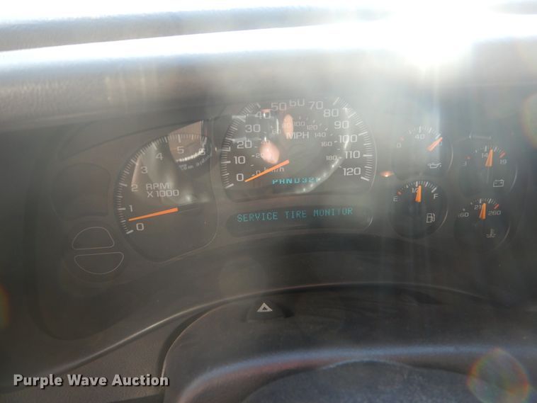 image for item FM9748 2004 Chevrolet Tahoe SUV