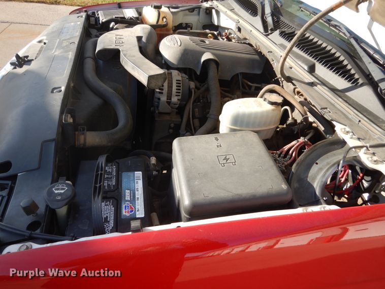 image for item FM9748 2004 Chevrolet Tahoe SUV