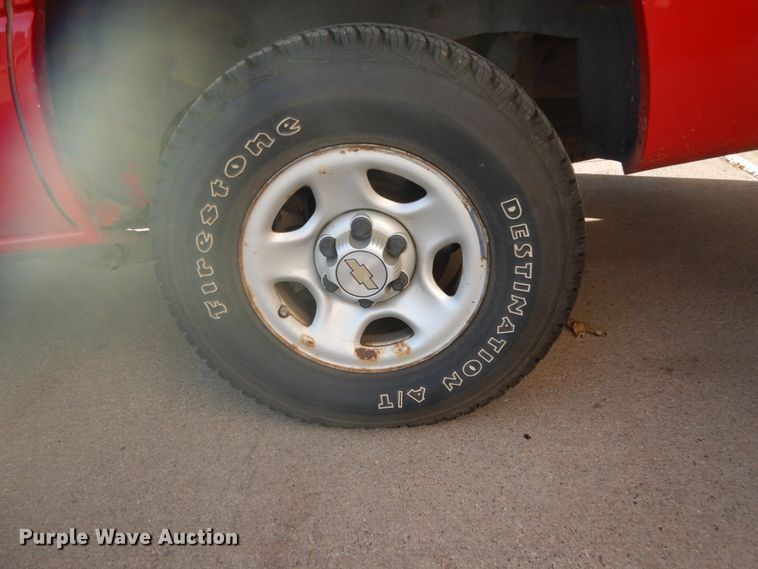 image for item FM9748 2004 Chevrolet Tahoe SUV