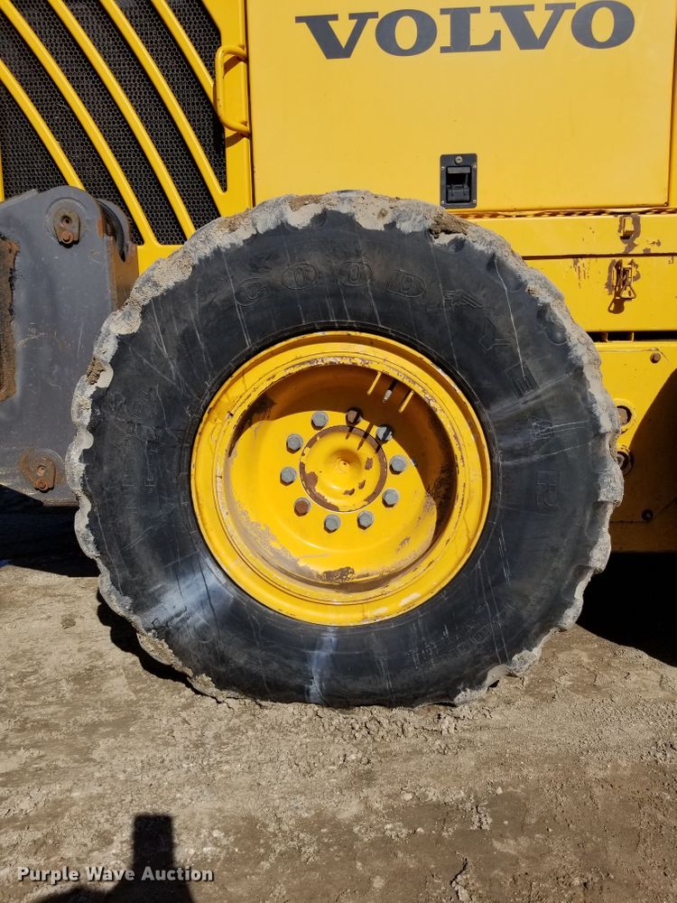 image for item FU9549 Volvo G946 motor grader