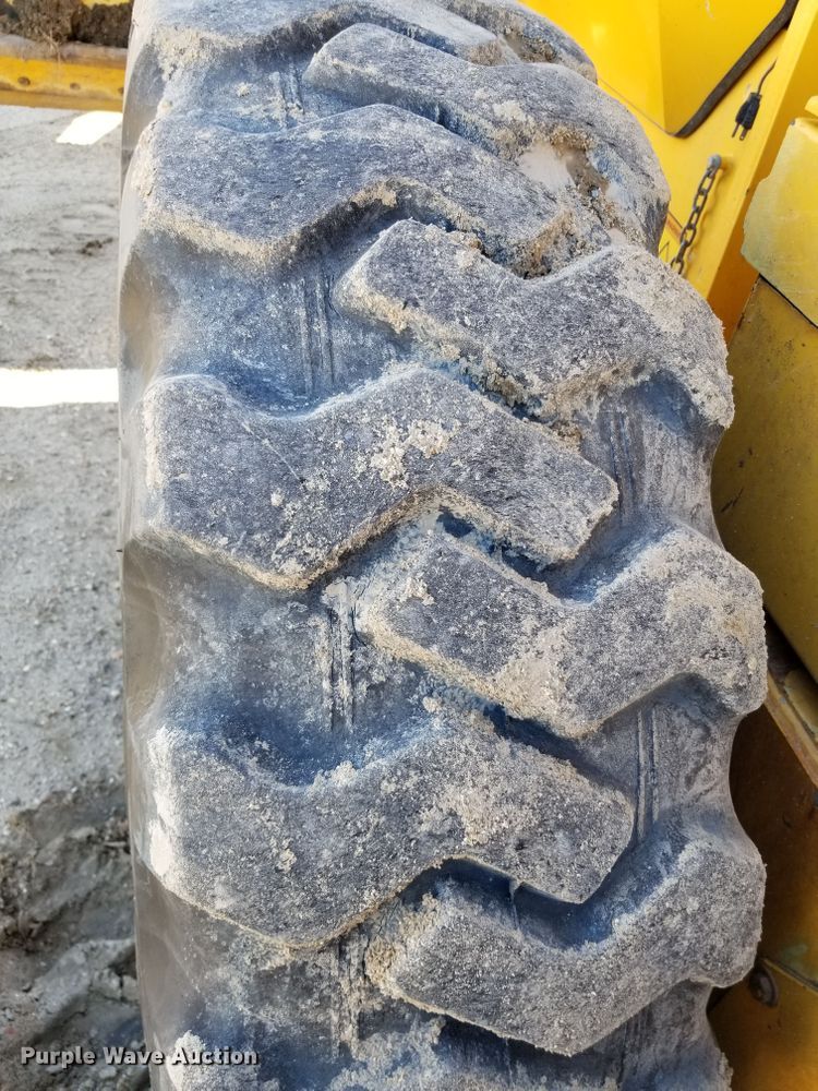 image for item FU9549 Volvo G946 motor grader