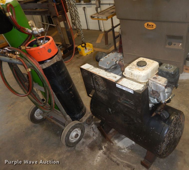 image for item FU9577 Air compressor