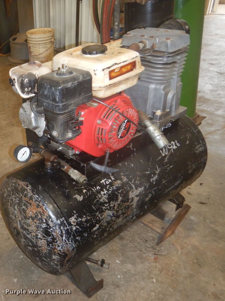image for item FU9577 Air compressor