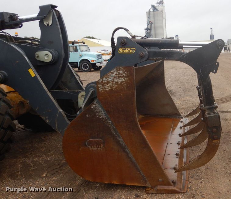 image for item FU9579 2013 John Deere 644K wheel loader