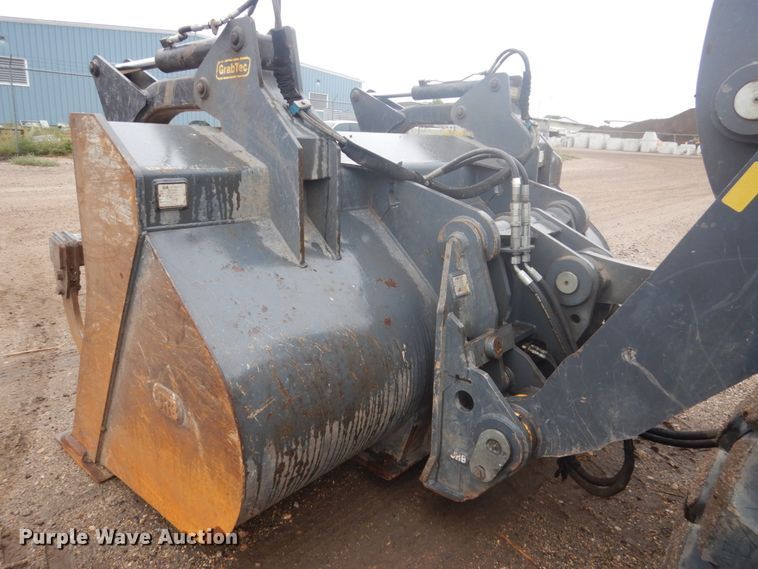 image for item FU9579 2013 John Deere 644K wheel loader