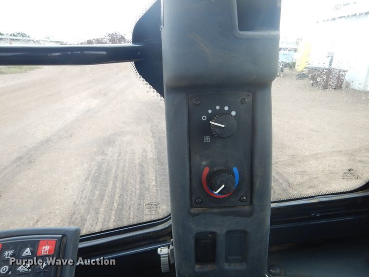 image for item FU9579 2013 John Deere 644K wheel loader