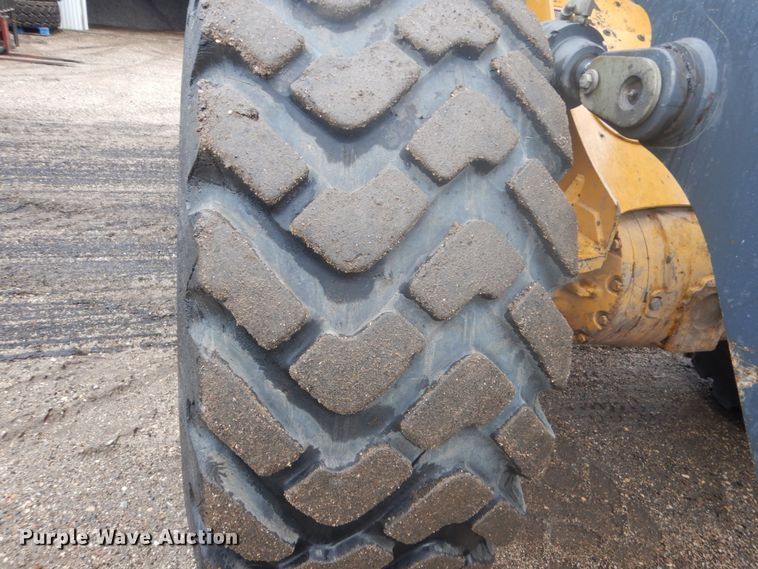 image for item FU9579 2013 John Deere 644K wheel loader