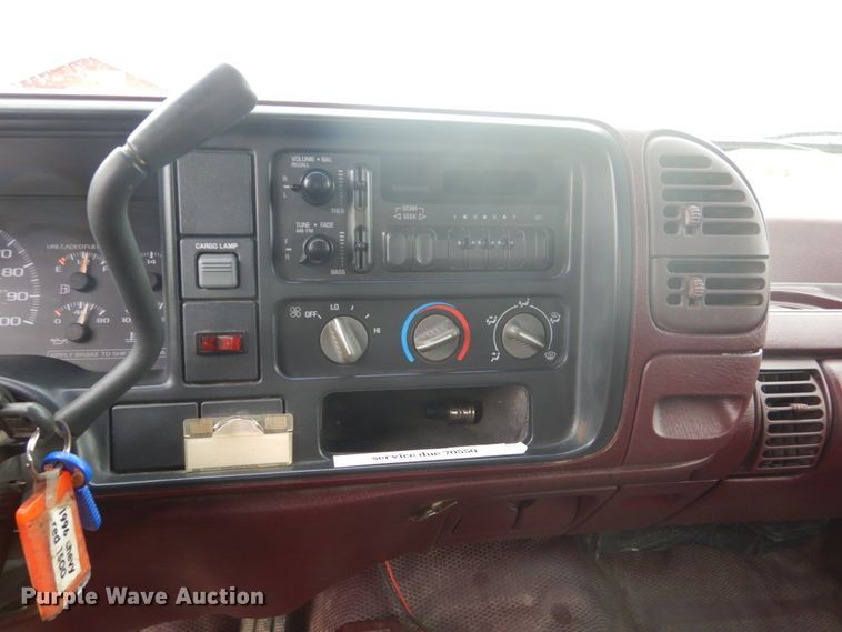 image for item FU9580 1996 Chevrolet K1500 Ext. Cab pickup truck