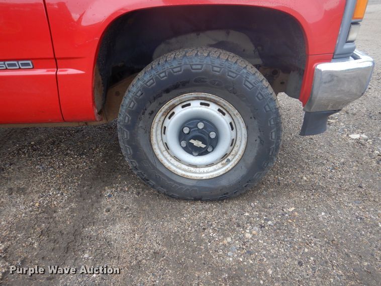 image for item FU9580 1996 Chevrolet K1500 Ext. Cab pickup truck