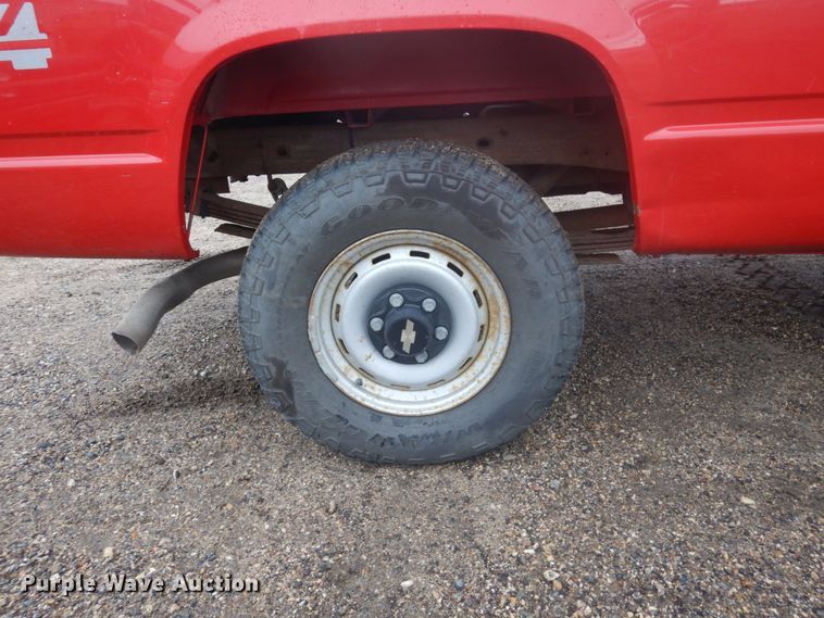 image for item FU9580 1996 Chevrolet K1500 Ext. Cab pickup truck