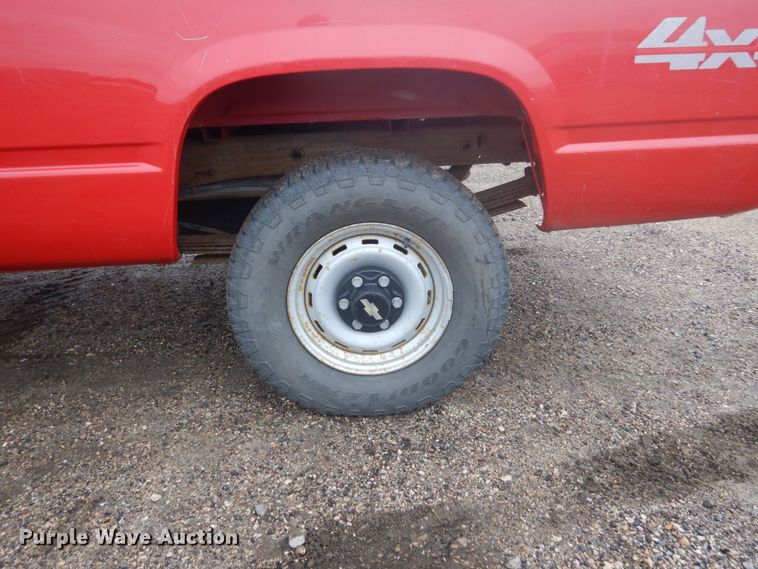 image for item FU9580 1996 Chevrolet K1500 Ext. Cab pickup truck