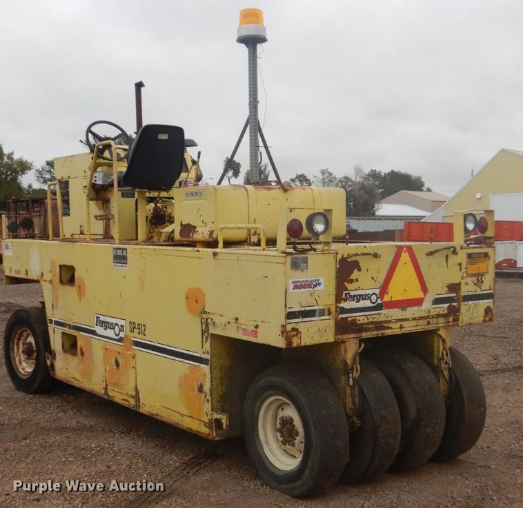 image for item FU9581 Ferguson SP-912 pneumatic roller